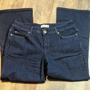 Women's relatively blue jeans new without tags